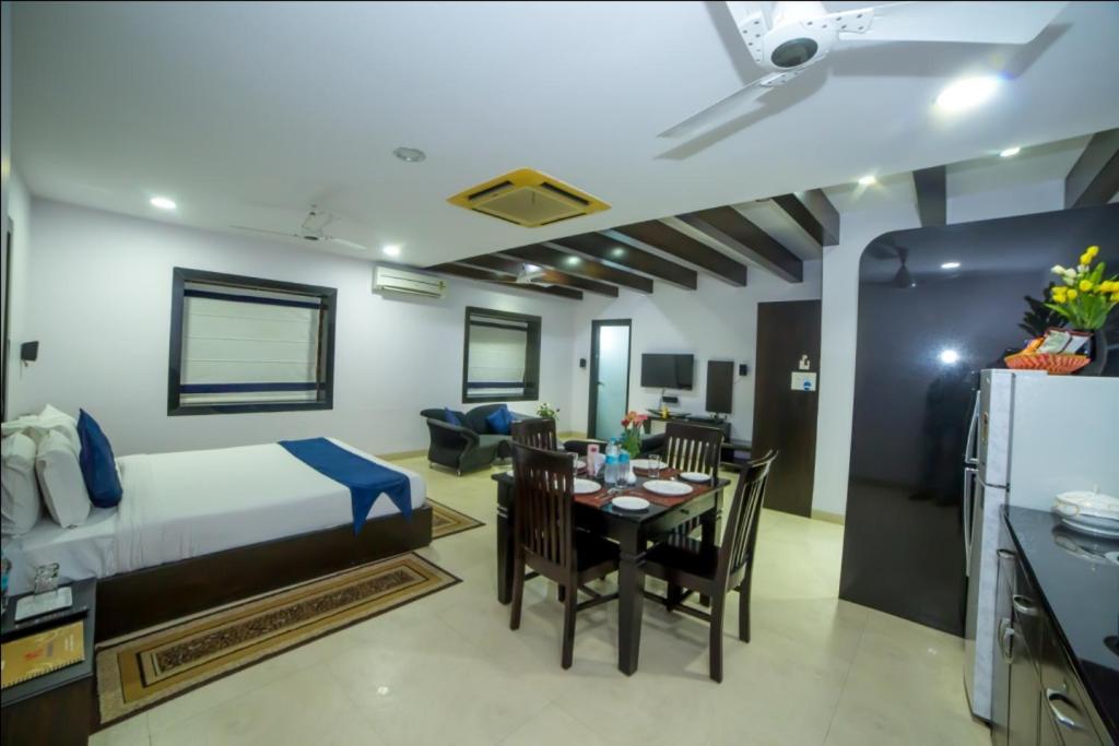 Hill View Begumpet Bed & Breakfast Hyderabad Exterior photo